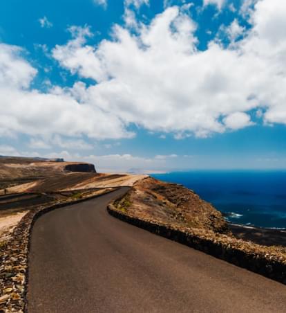 Mietwagenreise Lanzarote: Die besondere Energie der Vulkaninsel