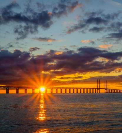 Erlebnisreiche Brückenfahrt: Eine Fahrt über und unter der Ostsee