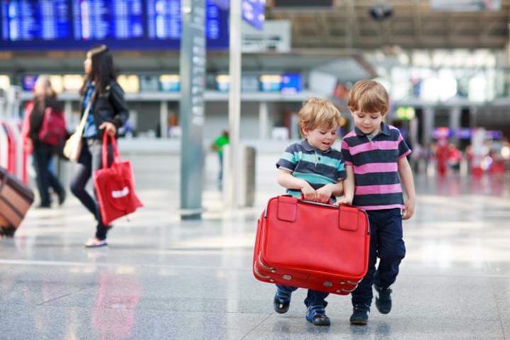 Kinder kann man gut am Flughafen beschäftigen