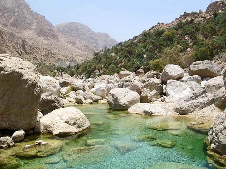 Wadi Tiwi: natürliche Pools mit kristallklarem Wasser
