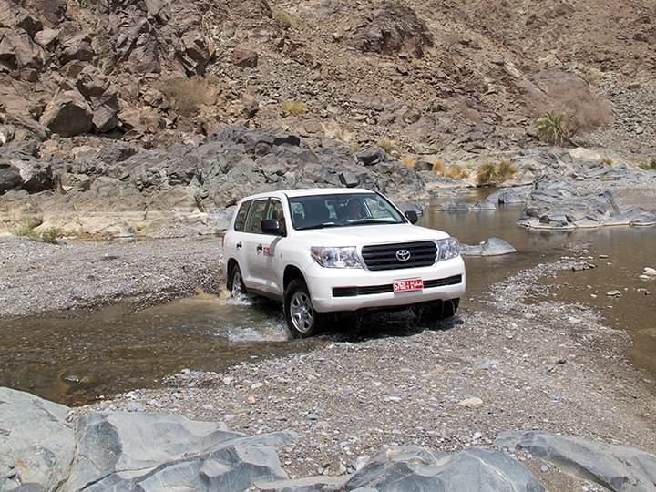 Wadi Abayad: Erkundung des Flussbetts