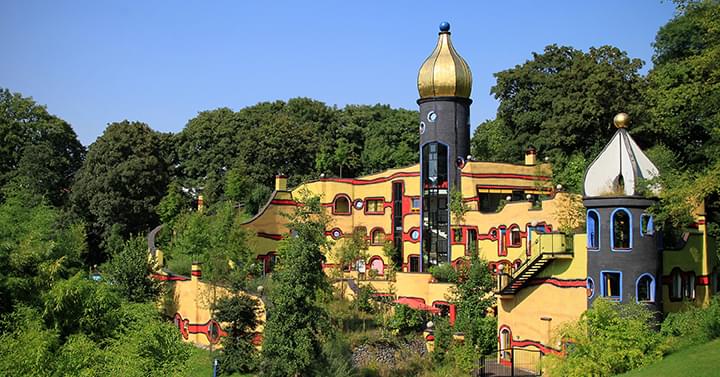 Hundertwasser House in het Gruga Park Essen