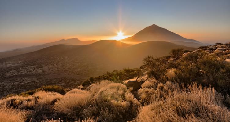 Mietwagenrundreise Teneriffa: Paradies für Naturliebhaber & Weingenießer