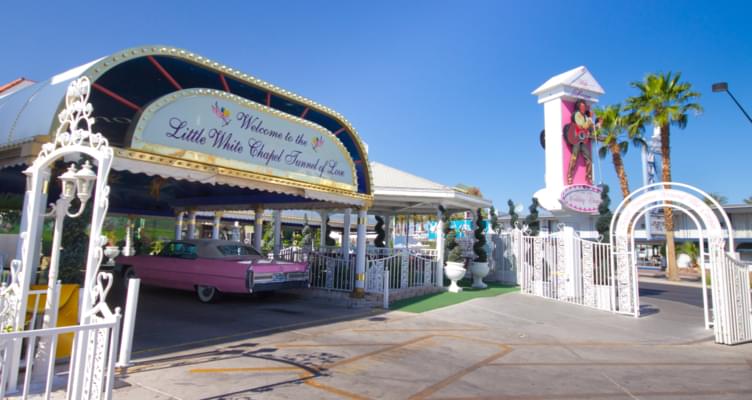 Eine Reise durch die verrückte Welt der Drive-Ins